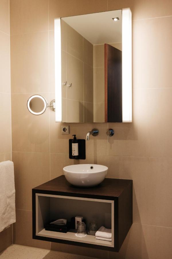 Hotel & Savarin - Rijswijk, 5*
